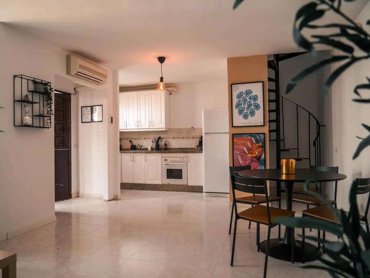 Вілла Townhouse In Monte Vinas - Манільва Екстер'єр фото